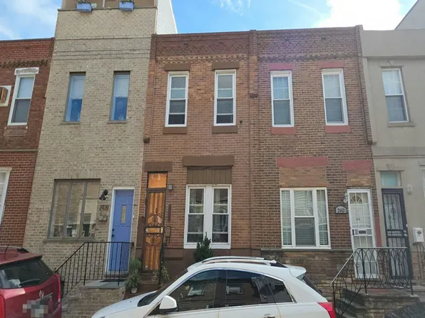 2441 S Watts St, Philadelphia, PA 19148