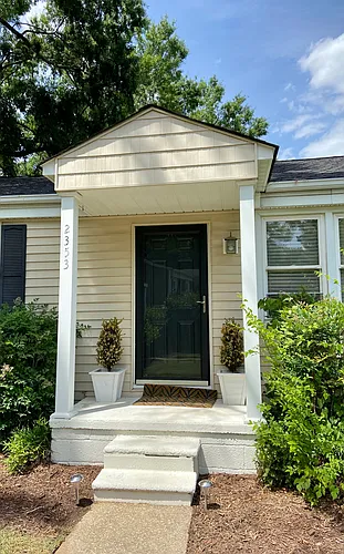 2351 Bernard St Photo 1