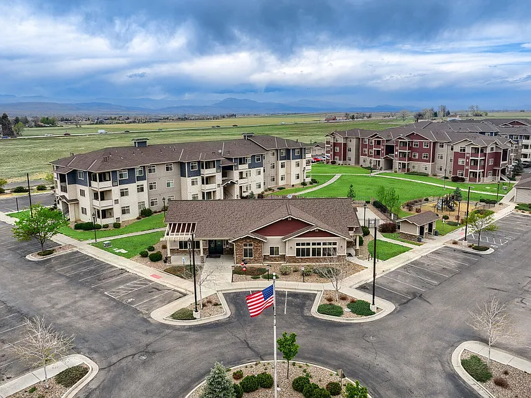 Copper Peak Apartments — Photo 9
