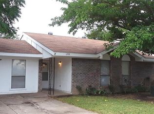 1202 Birchbrook St, Grand Prairie, TX 75052