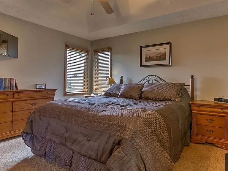 704 Tupelo Ln — Photo 9