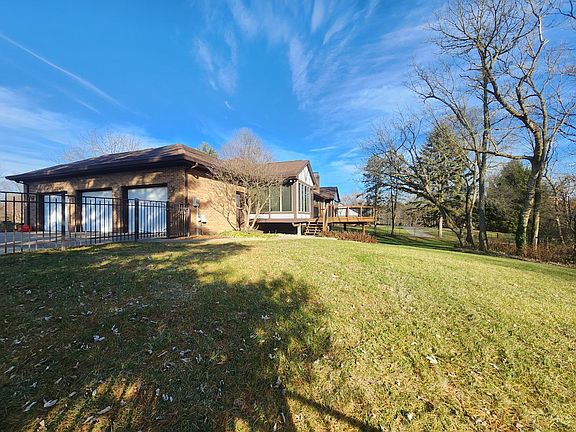 2nd image of 7385 Southpointe Dr
