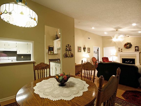 4th image of 1234 Brandywine Dr