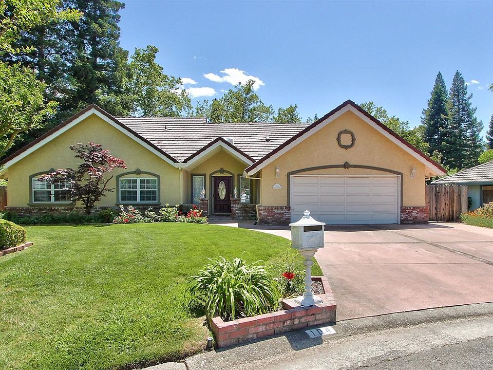 1st image of 104 Gold Creek Cir