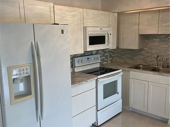 4th image of 123 Palm Dr #2868