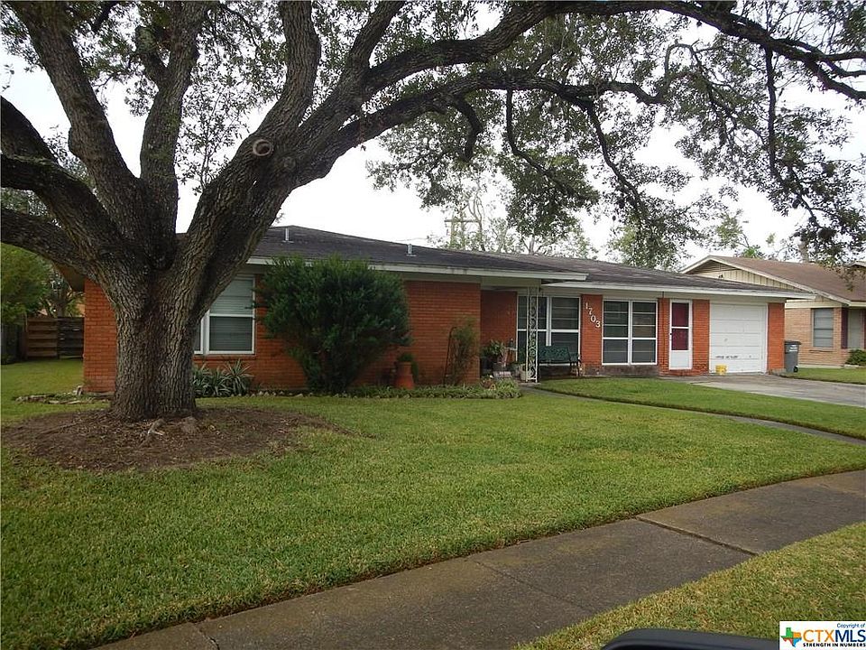 1st image of 1703 College Dr
