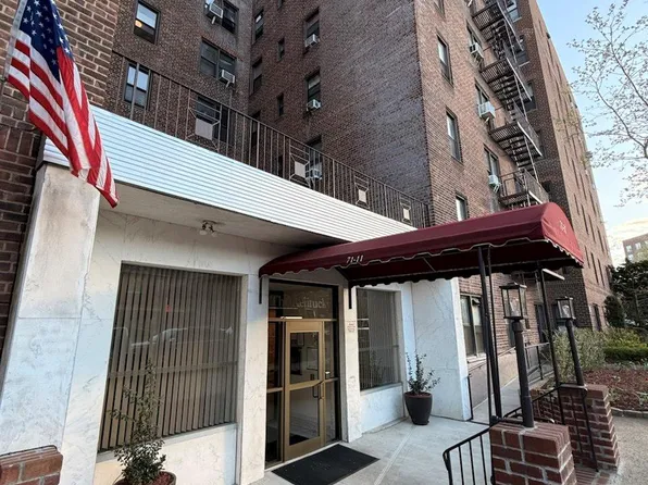 71-11 Yellowstone Boulevard #4B, Forest Hills, NY 11375