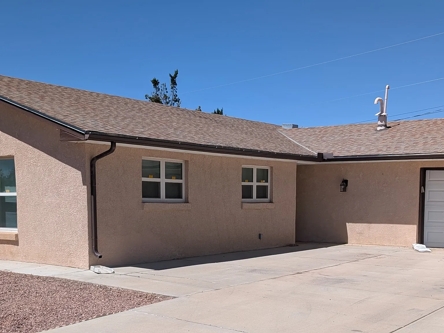 Kit Carson Dr, Gallup — Photo 2