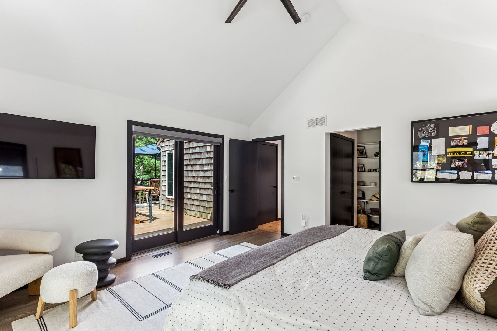 First floor primary suite