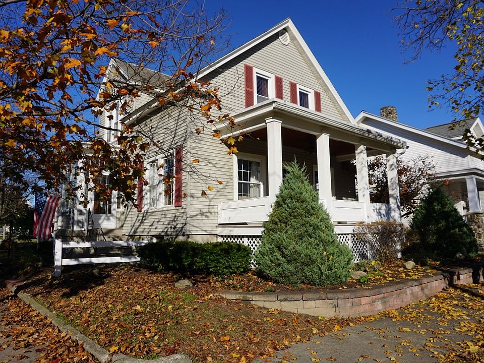1st image of 614 Park Pl