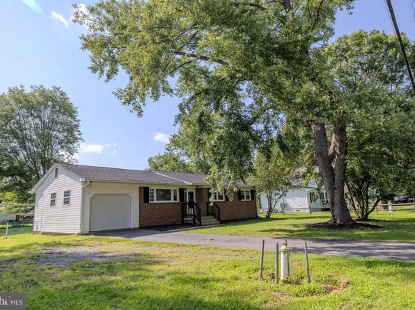 29949 Barger Dr, Mechanicsville, MD 20659