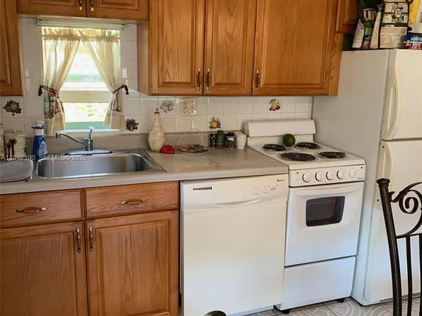 1916 Coolidge St #1, Hollywood, FL 33020