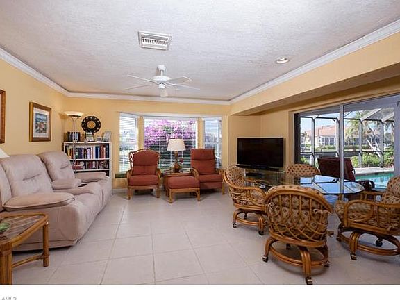 3rd image of 342 Meadowlark Ct