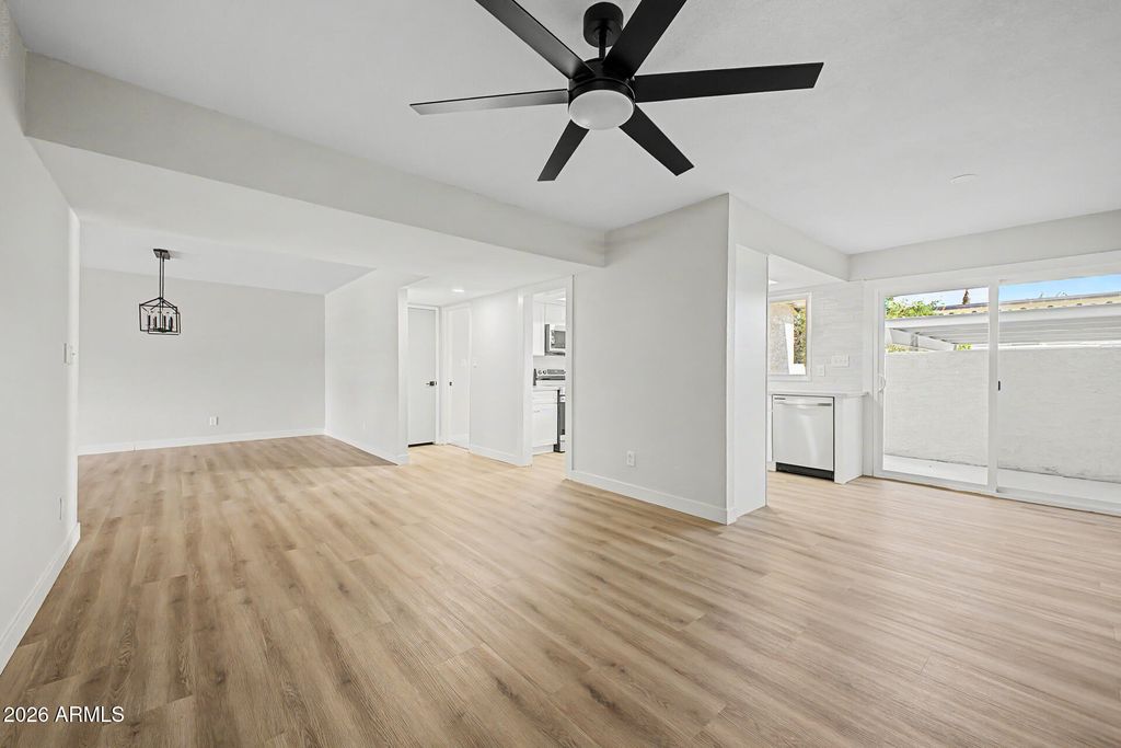 1709 W STELLA Lane, Phoenix, AZ - More