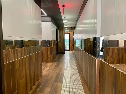 Rented by Hagstrom Management Inc | media 33