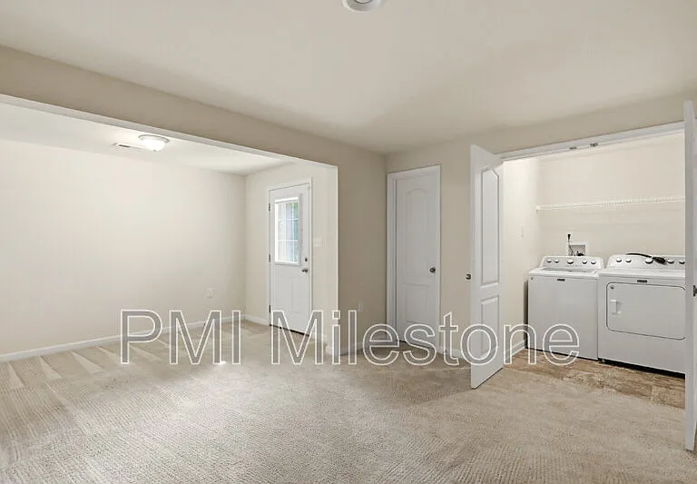 100 Bertelli Ct — Photo 22