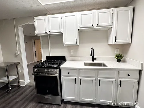 3138 Bishop St #7 — Photo 5