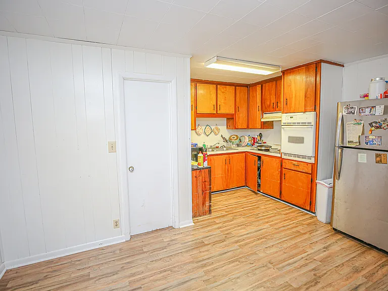 1315 S Center St — Photo 12