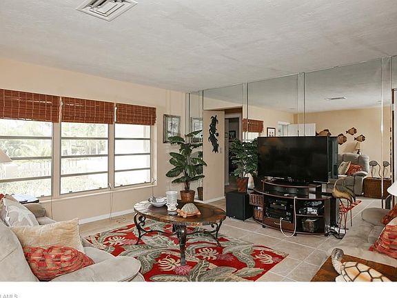 3rd image of 1224 Fruitland Ave