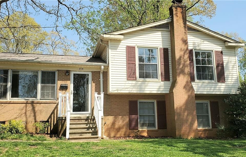 1st image of 315 Doggett Dr