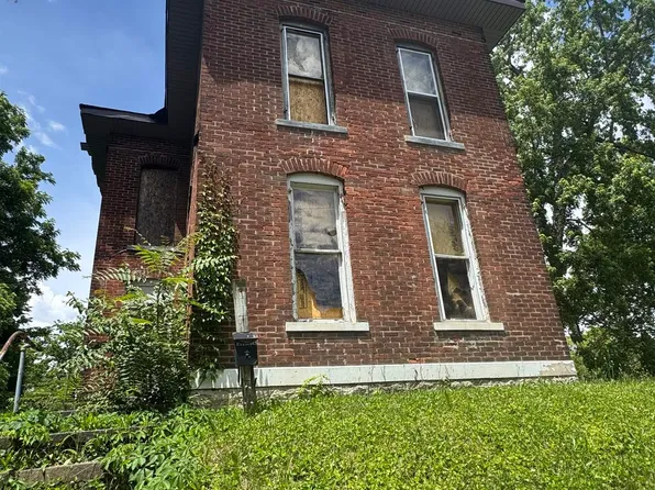 2012 S Washington St, Marion, IN 46953