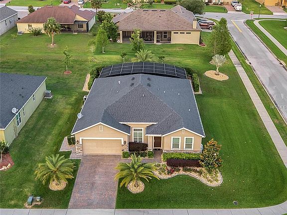 3rd image of 9426 Royal Vista Ave