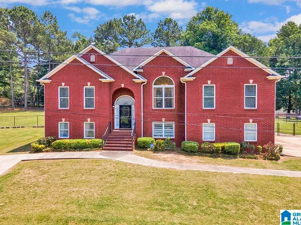 433 Newberry Dr, Pleasant Grove, AL 35127