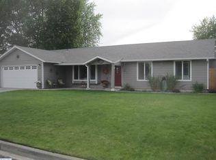 3730 S Quincy Pl, Kennewick, WA 99337