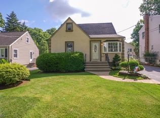 617 Ashwood Ave, Roselle Park, NJ 07204