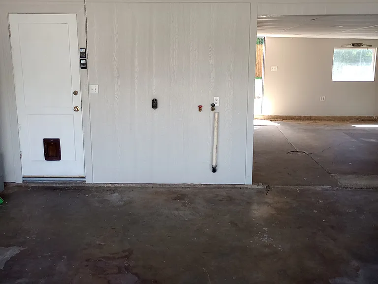405 Nelson Ave — Photo 21