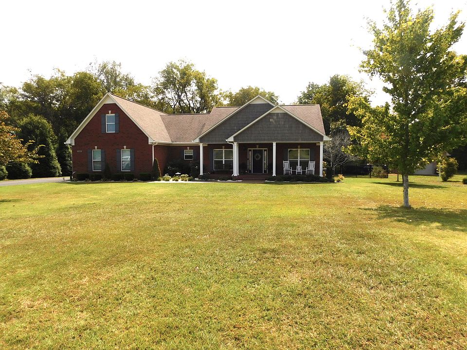2nd image of 1418 Polo Fields Ln