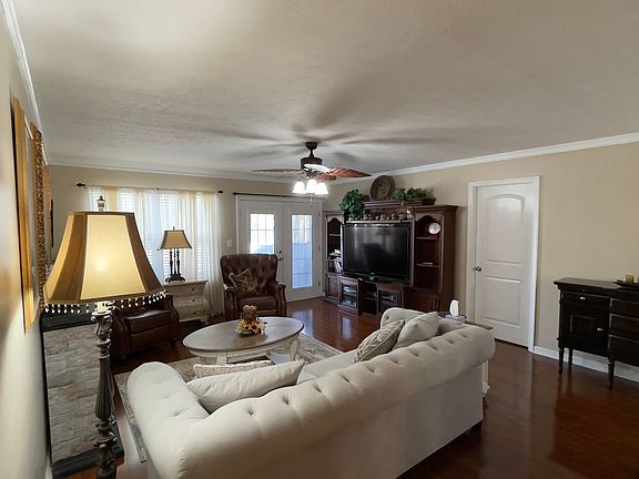 4th image of 9509 Woodsong Ln