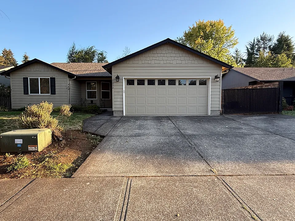 1224 Jonmart Ave SE