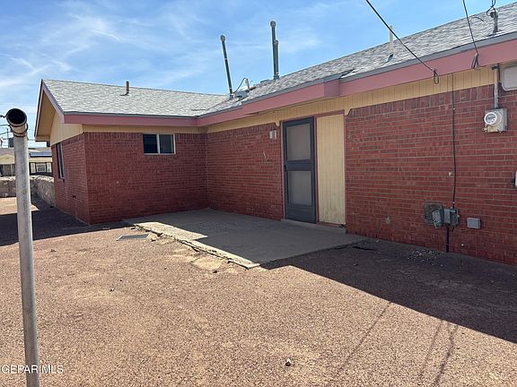 5th image of 231 Romeria Dr