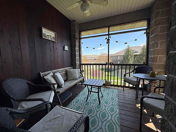5th image of 4391 Berkeley Ln