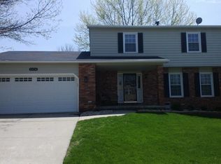 1004 Rocky Ford Rd, Bloomington, IL 61704