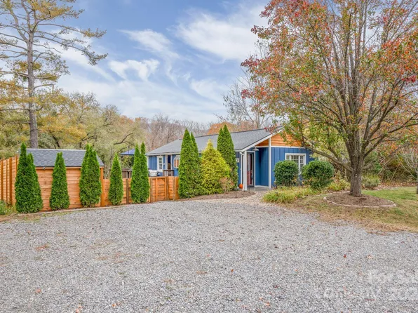 307 Tabernacle Rd, Black Mountain, NC 28711