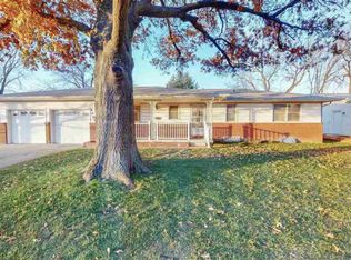 8202 W Bekemeyer Ln, Wichita, KS 67212