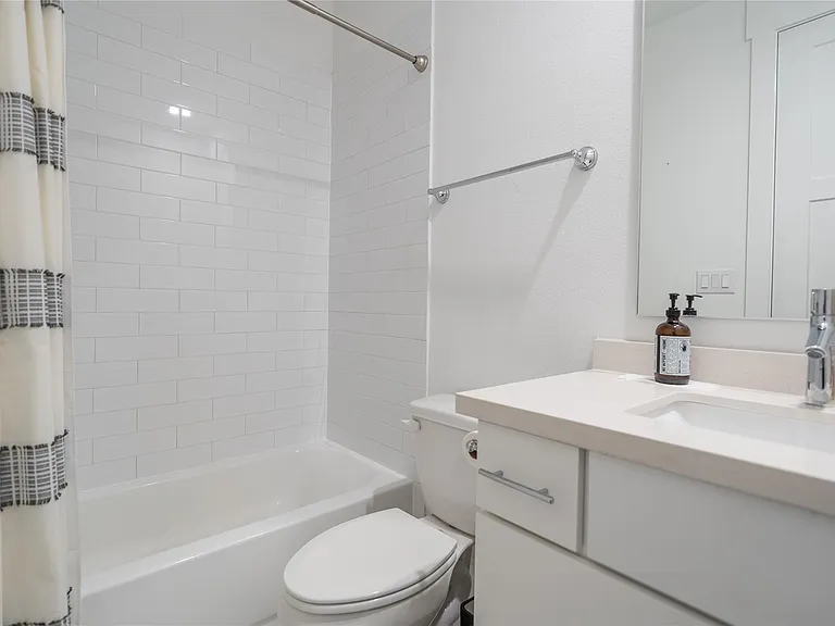 9806 Blissful Prairie Ln — Photo 26