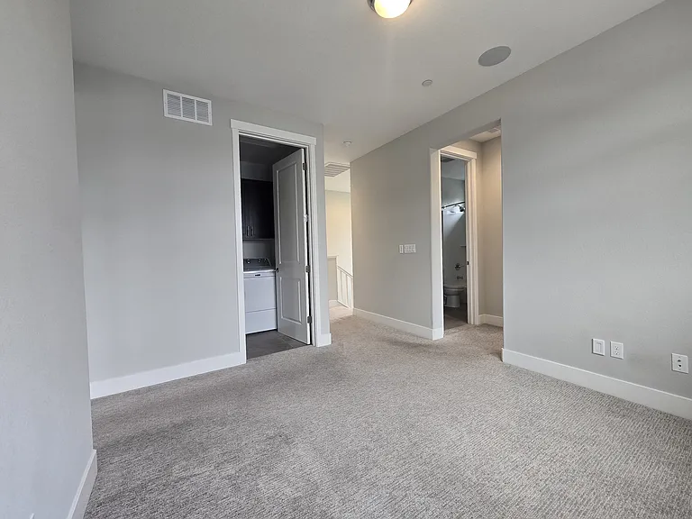 1429 Brody Bird Ln — Photo 45