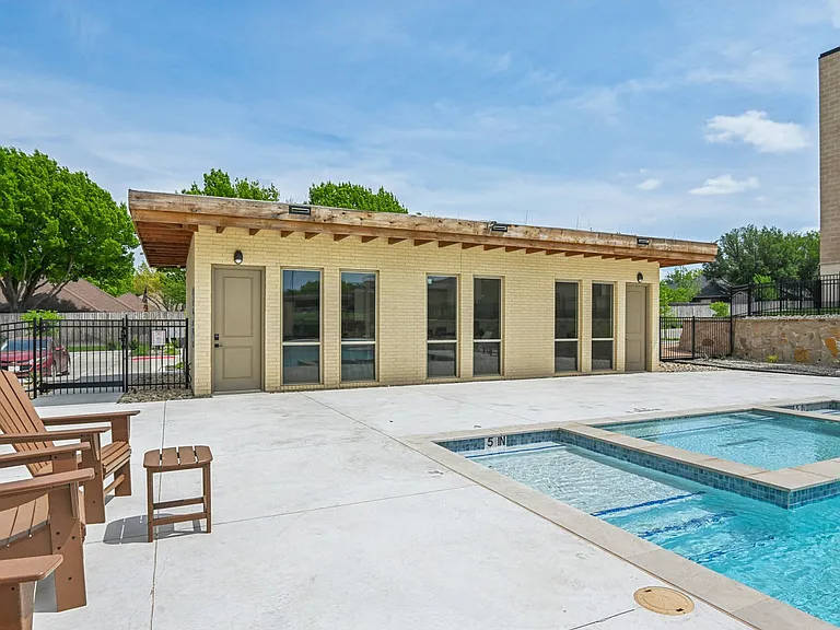 Fort Worth Meadows Apartments — Photo 21