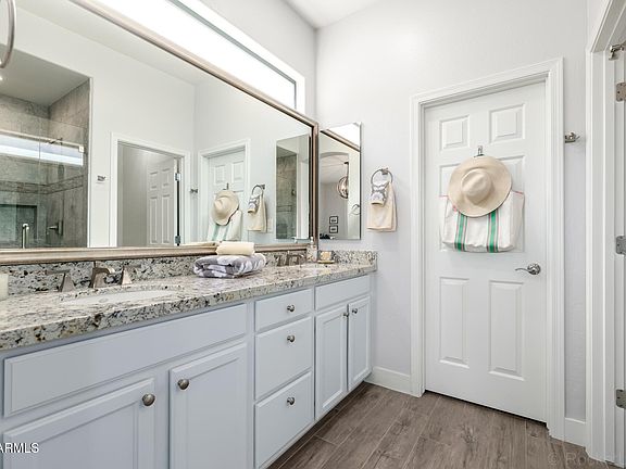 4th image of 19550 N GRAYHAWK Drive #2055