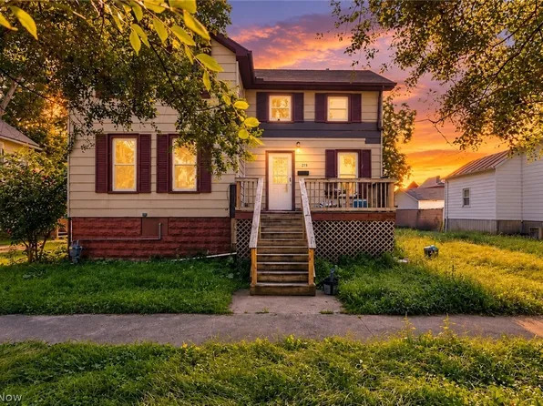 215 Sandusky Ave, Fremont, OH 43420
