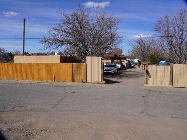 2801 Rio Bravo Blvd SW, Albuquerque, NM 87105