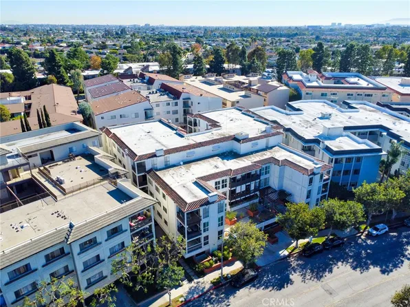 6124 Buckingham Pkwy, Culver City, CA 90230