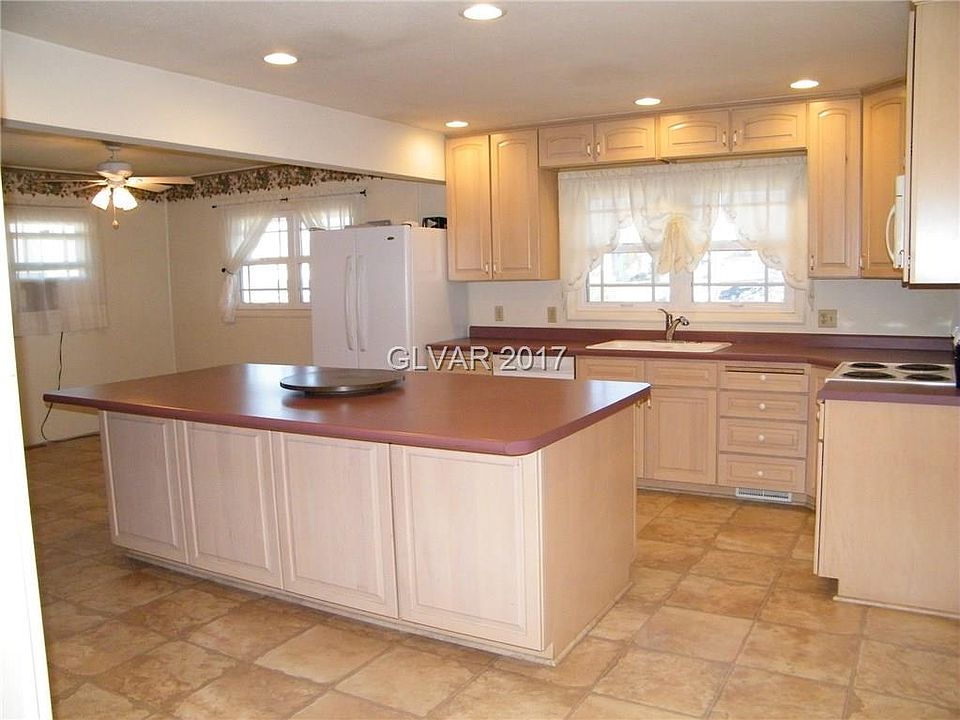 1st image of 745 Avenue L