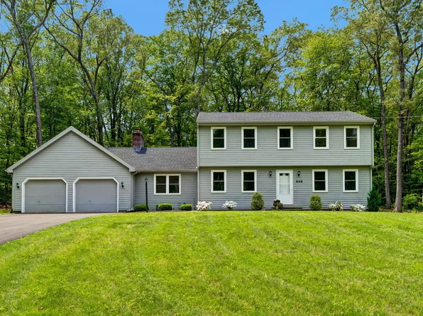 848 Plainville Avenue, Farmington, CT 06032