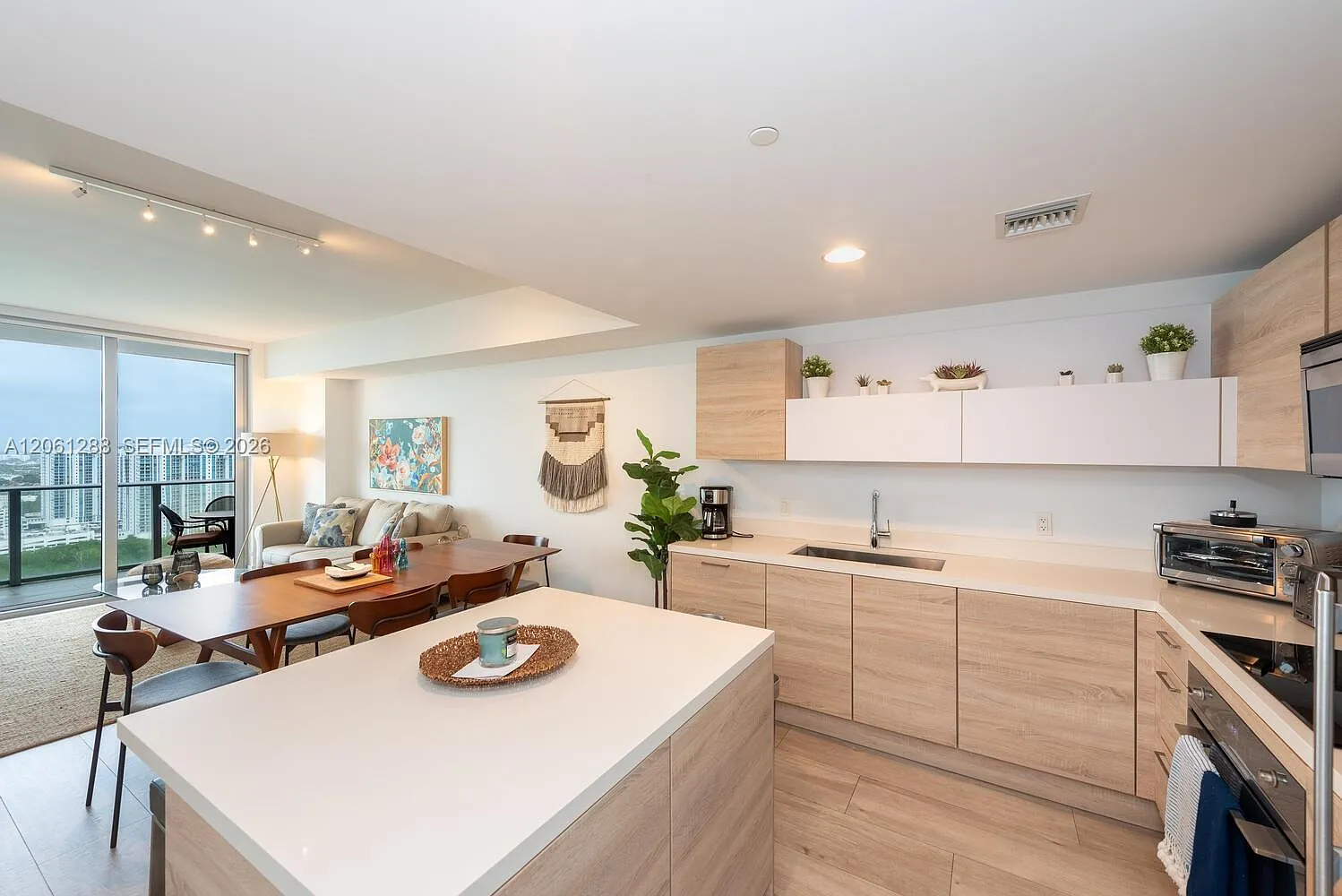 2 bed, 1122 sqft, $4,200 — Photo 1