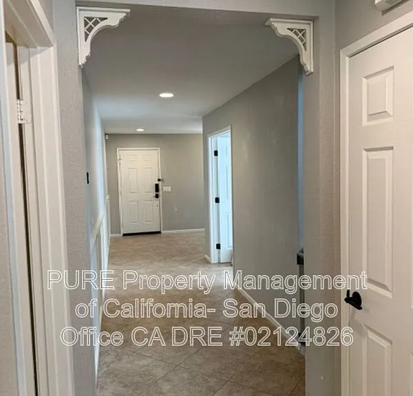 1578 Acacia Cir — Photo 2
