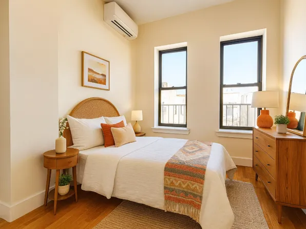 2034 Palmetto Street image 1 of 6